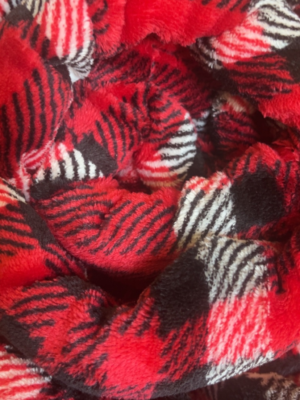 Philosophy Red Black and White Plaid Sherpa Heated Throw - Picture 2 of 7